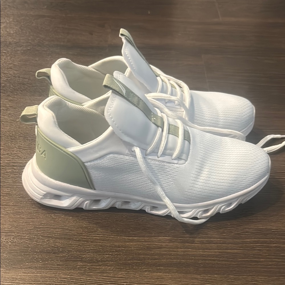 Women’s White and Green Nautica Sneakers